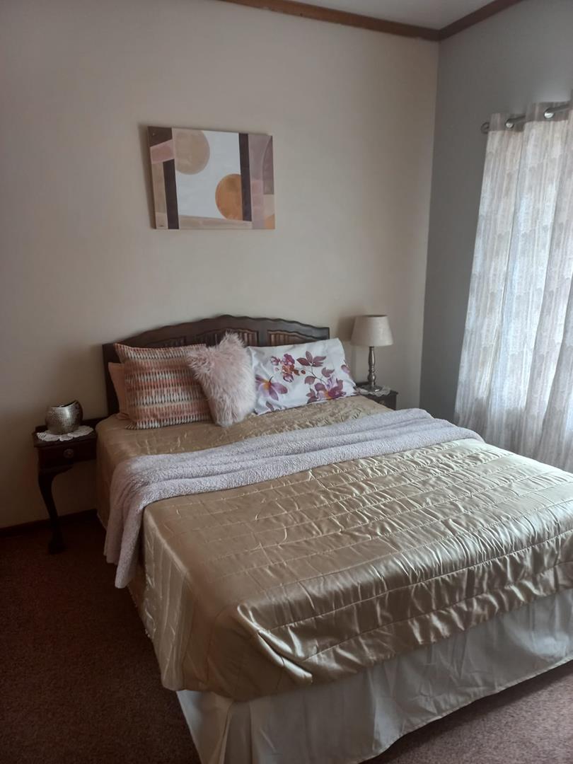 4 Bedroom Property for Sale in Hillcrest Northern Cape